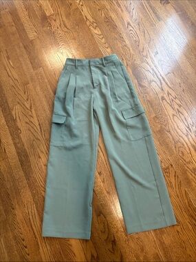 GAP High-Waist Wide Leg Cargo Pants in Sage Green